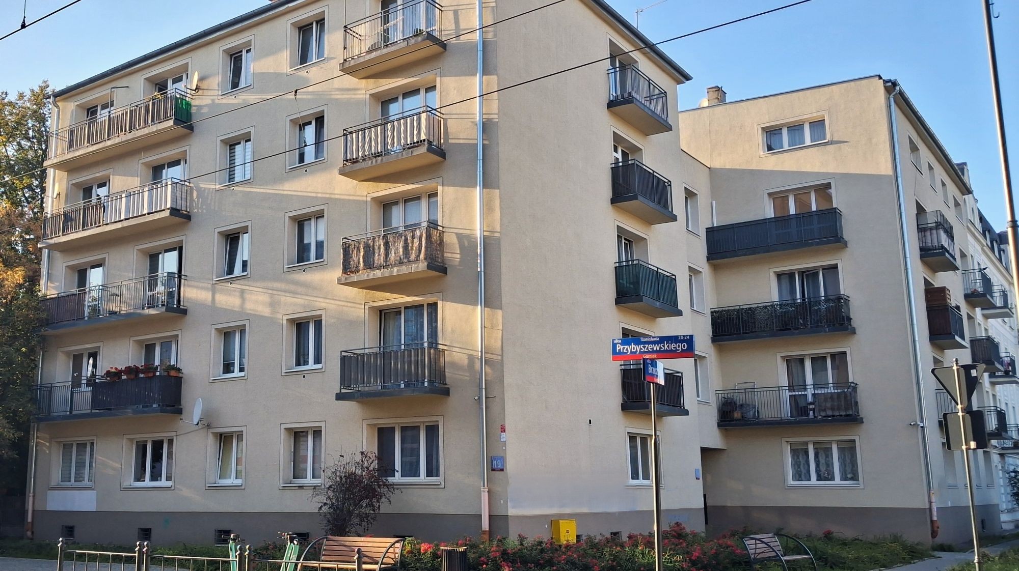 Mieszkanie BRZOZOWA nocleg-lodz.com